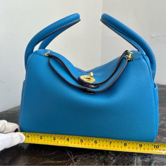 Fashion Leather Pillow bag Crossbody Bag Gold hardware - Picture 14 of 14